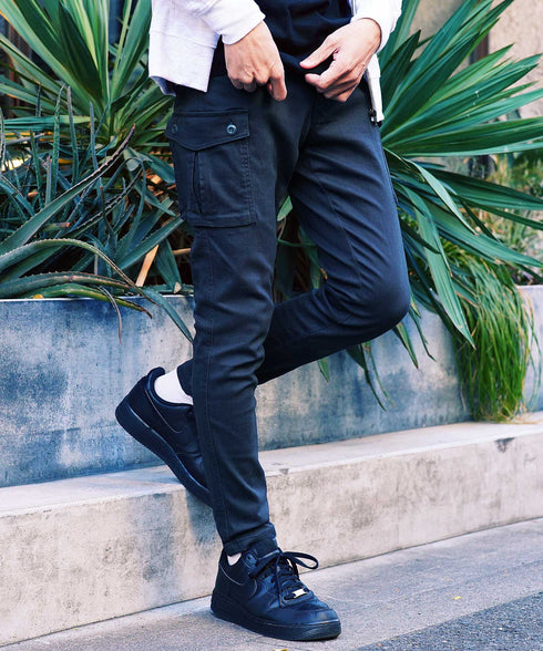 ネイビー MODEL : GO 180cm 66kg Lsize